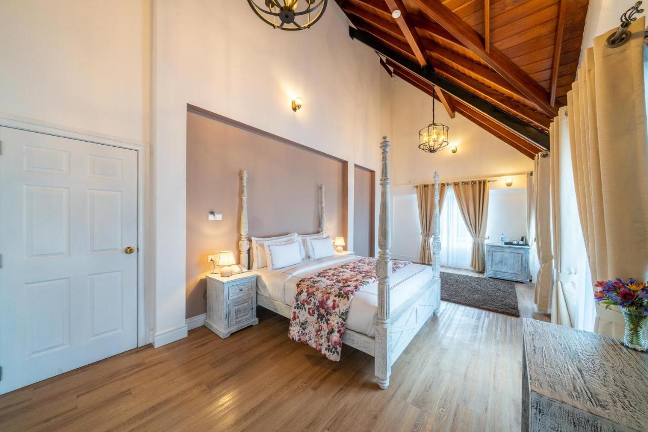 Pedro Barn Hotel At Little England Cottages 努沃勒埃利耶 外观 照片