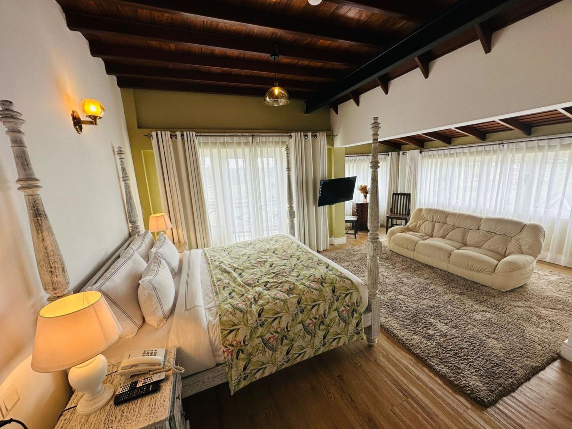 Pedro Barn Hotel At Little England Cottages 努沃勒埃利耶 外观 照片