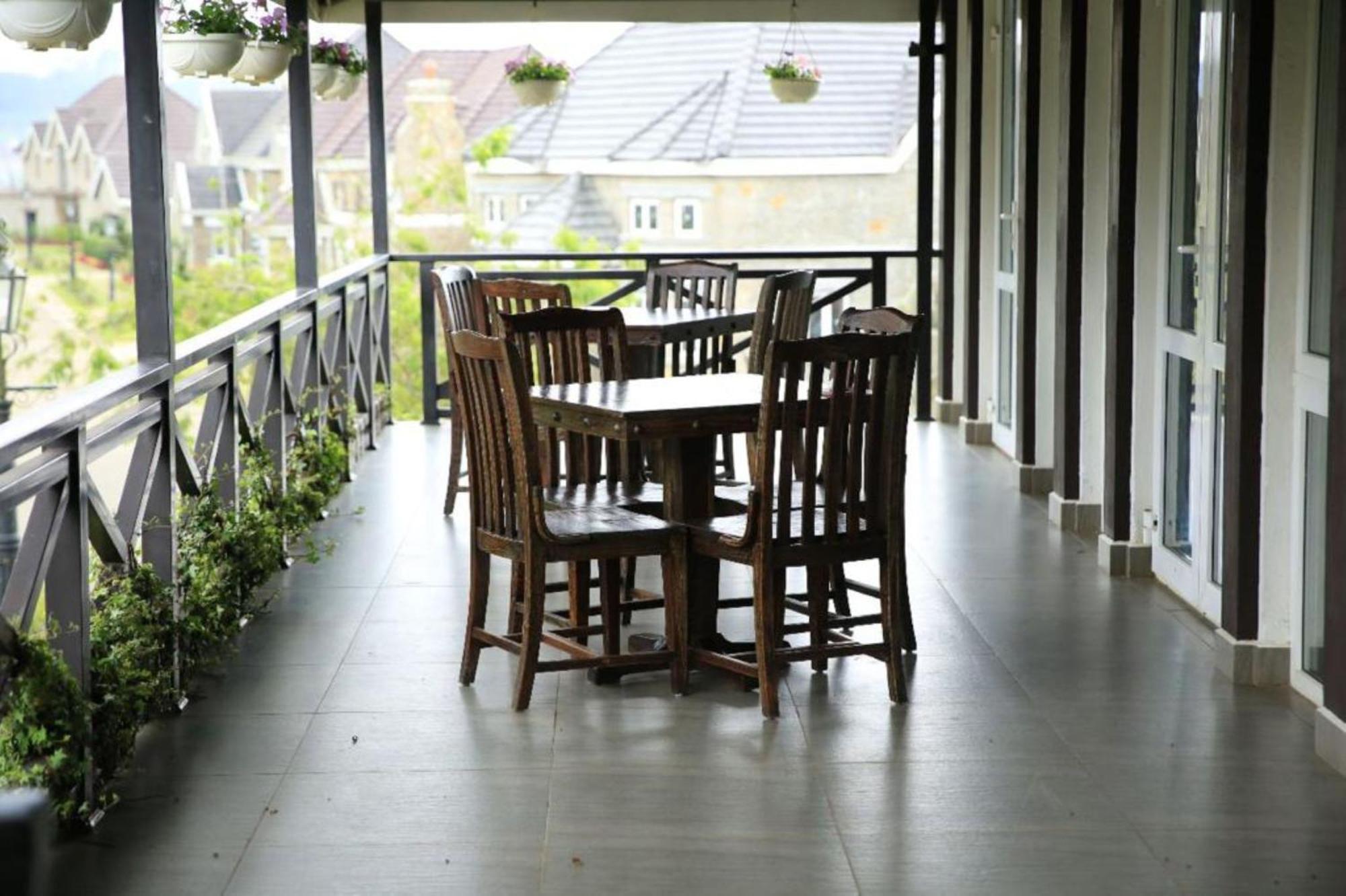 Pedro Barn Hotel At Little England Cottages 努沃勒埃利耶 外观 照片